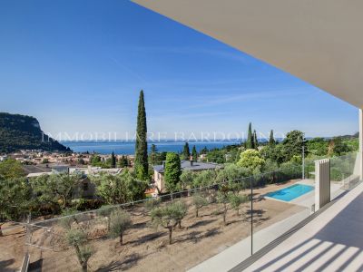 Neue Wohnungen mit Panoramaseeblick u. Pool