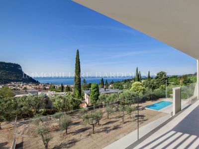 Neue Wohnung mit Panoramaseeblick u. Pool