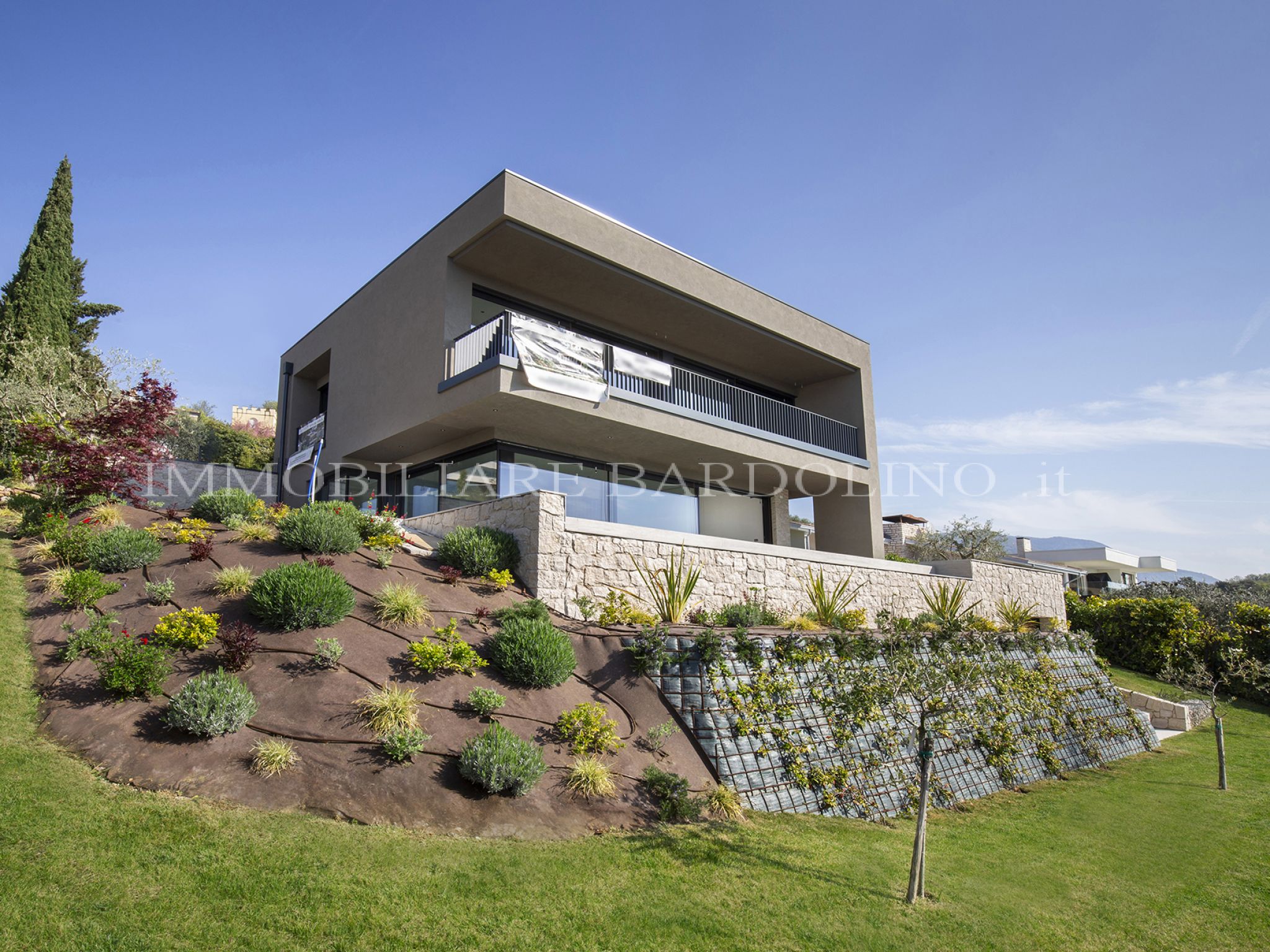 Immobiliare Bardolino è sul Lago di Garda